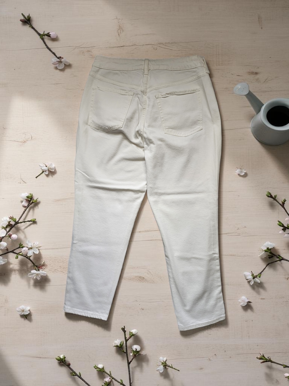 Old Navy White High-Rise O.G. Straight Leg Jeans Size 14 - Picture 2 of 10